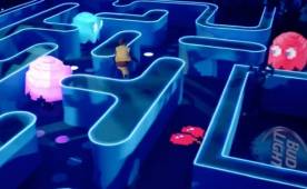 El popular juego de PacMan es protagonista en los comerciales del Super Bowl.
