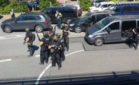 La policía de Alemania se mantiene en alerta tras el ataque a un cine.