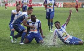 Nery Medina celebró a todo pulmón su gol ante Real Sociedad que tiene al Victoria soñando con semifinales. Foto Javier Rosales