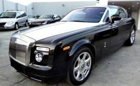 Este es el automóvil Rolls Royce que vendió la familia del piloto Michael Schumacher tuvo que vender para seguir pagando los gastos médicos de la hospitalización.