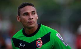 Sandro Cárcamo estuvo enfermo, pero ya trabaja con Real Sociedad y espera regresar pronto a la titularidad. Foto Javier Rosales