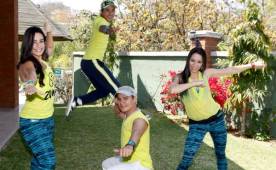 Los instructores de Honduras Dance Crew ya empezaron a bailar zumba.