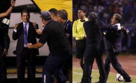 El entrenador Jorge Luis Pinto cuando tuvo el encontronazo con Primi Maradiaga al que le invadió el área y por eso fue expulsado de la cancha. Foto Archivo DIEZ