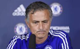 Mourinho castigó a la doctora Eva Carneiro y al fisioterapeuta del Chelsea por ingresar al campo a atender a Hazard en el duelo ante Swansea. Foto AFP