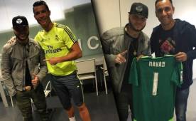Farruko junto a Cristiano Ronaldo y Keylor Navas.