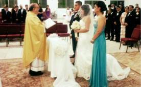 Roger Rojas se casó este sábado por la iglesia con su esposa Alejandra Bonilla. Foto @WashoEscoto