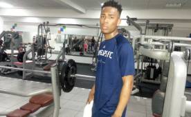 Deiby Flores se prepara en un gimnasio para llegar en buena forma al microciclo de Jorge Luis Pinto en diciembre. Foto Delmer Martínez