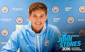 John Stones dejó el Everton para irse al Manchester City.
