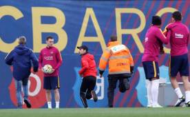 La seguridad actuó de inmediato y pudieron detener al aficionado que se coló a las prácticas.