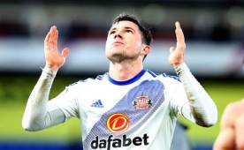 Bryan Oviedo ha sufrido la amargura del descenso por primera vez en su carrera.