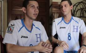 Luis Diego Jiménez en su último reportaje para Diez, nos recibió con la camisa de la Selección de Honduras.