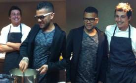 Dani Alves en su faceta como cocinero.