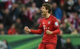 Muller se contento a casa con doblete ante Bremen a los minutos 30 y 70.