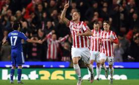 Marko Arnautovic celebra la anotación frente al Chelsea. Foto AFP.