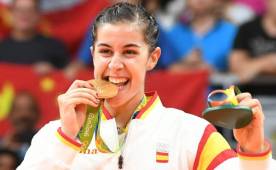 La atleta Carolina Marín ganó oro para España en bádminton y tiene asegurado su premio por el COE.
