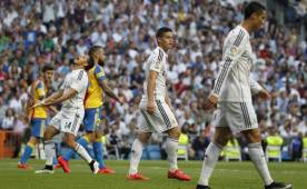 Real Madrid empató 2-2 con Valencia y le deja servida en bandeja de plata la Liga al Barcelona a falta de dos jornadas. Foto EFE