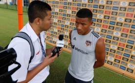 Luis Garrido habló al final del entrenamiento del Dynamo con Jorge Ferman, nuestro enviado especial. Foto Juan Salgado