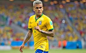 Dani Alves no jugaba con la 'Canarinha' desde el pasado Mundial que se jugó en Brasil.