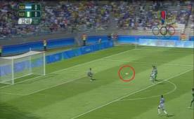 El gol que falló Alberth Elis contra Nigeria, fue aprovechado por los africanos.