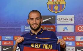 Aleix Vidal fue presentando a inicios de junio como jugador del Barcelona.