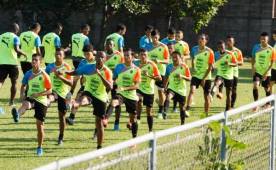 Real España entrena a todo vapor para enfrentar el clásico ante Marathón. Foto Neptalí Romero