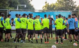 Real España entrena pensando en el debut de este domingo frente a Olimpia. Foto Melvin Cubas.