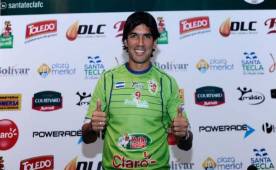 Con su llegada al Santa Tecla de El Salvador, Sebastián Abreu se convirtió automaticamente en la figura del equipo.