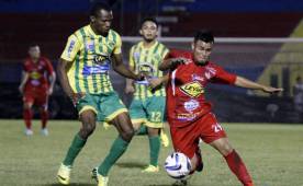 Vida consiguió un triunfo ante Parrillas One que le sabe a triunfo ya que lo consiguió con un hombre menos. Foto Javier Rosales