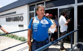 Jorge Luis Pinto llegó a suelo cuscatleco y dio declaraciones a los medios.