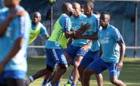 Maynor Figueroa el amistoso ante Inglaterra le servirá a Suárez para definir el equipo que utilizará ante Francia. Foto Neptalí Romero / Enviado