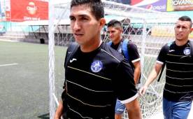 Irvin JosuÃ© Reyna Zavala jugador de Olimpia durante el partido ante Atletico Choloma en la segunda jornada del Torneo Clausura 2012. Foto Wendell Escoto Mejia.