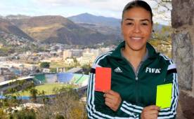 Melissa Borjas se convirtió en 2015 en la primera árbitro hondureña que pitó en un mundial de fútbol.