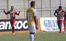 Danilo Tobías le dedicó su tanto ante Olimpia al hijo del portero Francisco 'Panchis' Reyes, fallecido este sábado. Foto Esaú Ocampo