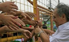 Chelato Uclés es muy querido por el pueblo hondureño; quedó demostrado.