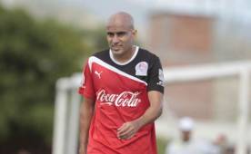 El atacante colombiano jugó 38 partidos con la camisa de Olimpia y anotó ocho goles con los 'Albos'.