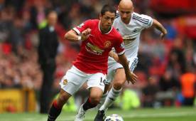 El mexicano entrenará con el Manchester United hasta que encuentre un nuevo club.