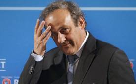 La instructora del caso contra Platini pidió la inhabilitación de por vida del exjugador internacional francés de toda actividad ligada al fútbol, antes de navidad lo decidirán. Foto AFP