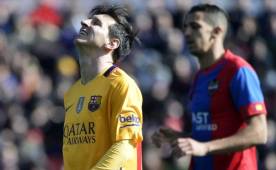 Messi se someterá a una intervención por problemas renales, inicialmente se pierde juego ante Valencia. No hay parte médico aún.