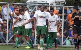 Juticalpa FC venció de forma contundente a los Jaguares de la UPN y sigue buscando su ascenso a primera. Foto Ronal Aceituno
