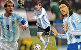 Pablo Zabaleta, Lionel Messi y Martín Demichellis ante el 'profe'.