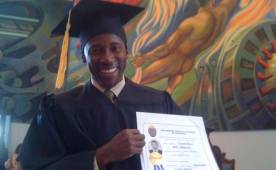 Limber Omar Pérez se graduó de Licenciado en Periodismo en 2013.