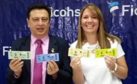 Alfredo Hawit junto a representantes de Banco Ficohsa hicieron el anuncio de la boletería.