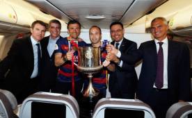 Los directivos, jugadores y técnicos brindaron por el nuevo título obtenido