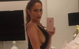 Jennifer López al parecer está muy a gusto con la compañía de Alex Rodríguez.