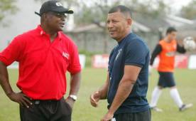 Gilberto Yearwood y Juan Castro son dos grandes jugadores en el fútbol hondureño, hoy dirigen escuelas bilingues. Foto Neptalí Romero