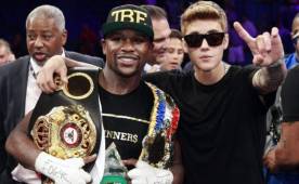 Justin Bieber acompañará al boxeador norteamericano cuando suba al ring para enfrentarse a Manny Pacquiao.