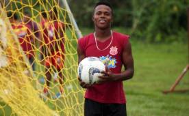 Maycol Montero dice que la dirigencia del Victoria le dijo que tuviera las maletas listas porque esta semana semana podría viajar a Europa. Foto Javier Rosales