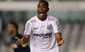 Robinho podría cambiar de camisa esta temporada y el Flamengo ha manifestado interés.