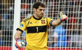 Con 33 años, Iker Casillas ya es toda una leyenda de España y el mundo.