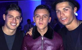 James, el cantante Kevin Roldán y Cristiano Ronaldo anoche en la fiesta del portugués.